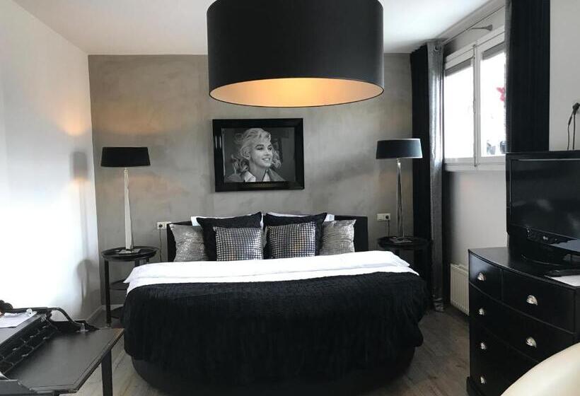 デラックスルーム, Huis Van Bewaring