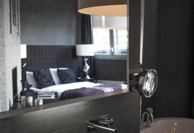 スイート, Huis Van Bewaring