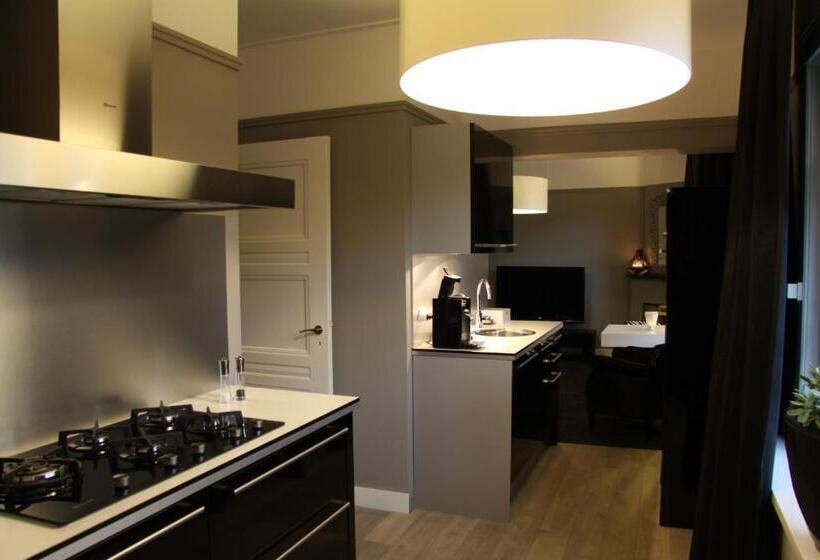 １ベッドルームアパートメント, Huis Van Bewaring