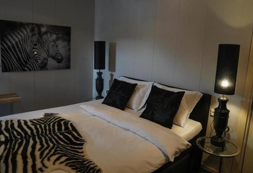 スタンダードルーム, Huis Van Bewaring