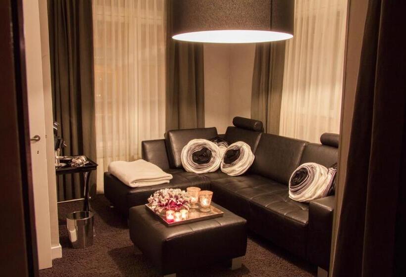 スイート, Huis Van Bewaring