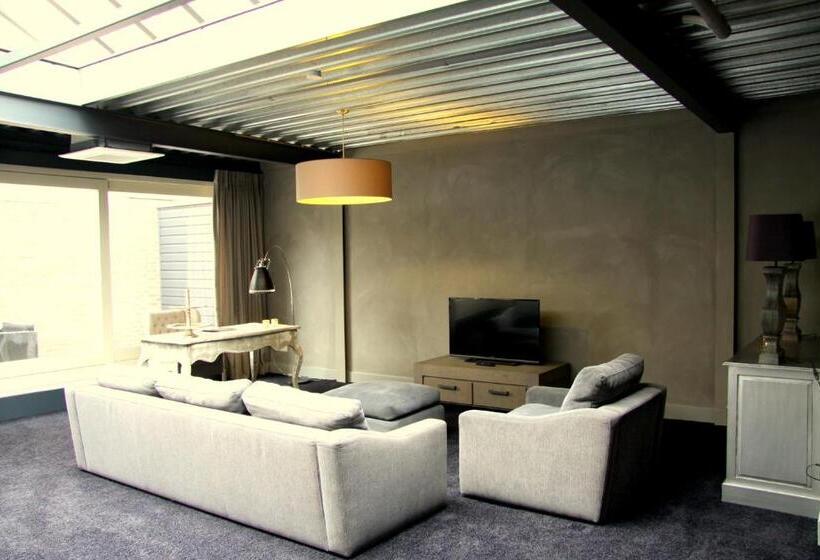 スタンダードルーム, Huis Van Bewaring