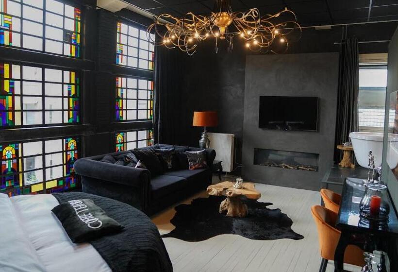 スイート, Huis Van Bewaring