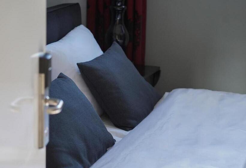 スタンダードルーム, Huis Van Bewaring