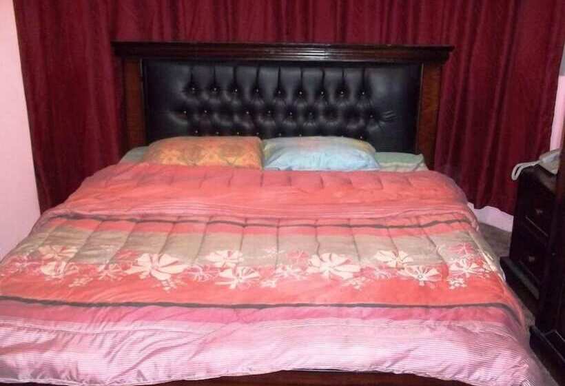 اتاق استاندارد با سرویس بهداشتی مشترک, Mamaya