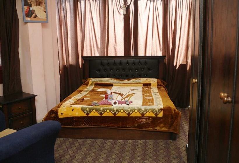 اتاق استاندارد, Mamaya