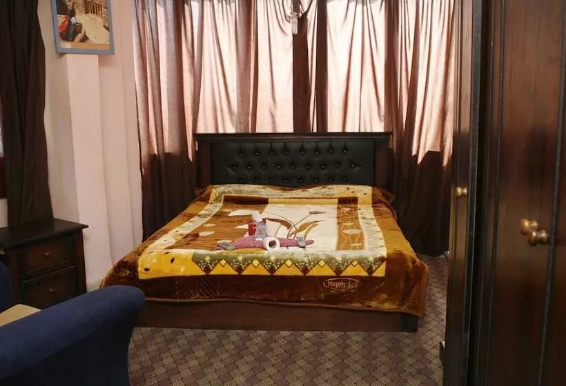 اتاق استاندارد, Mamaya