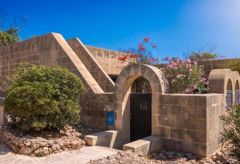 بانگلوی استاندارد 2 خوابه, Mellieha Holiday Centre