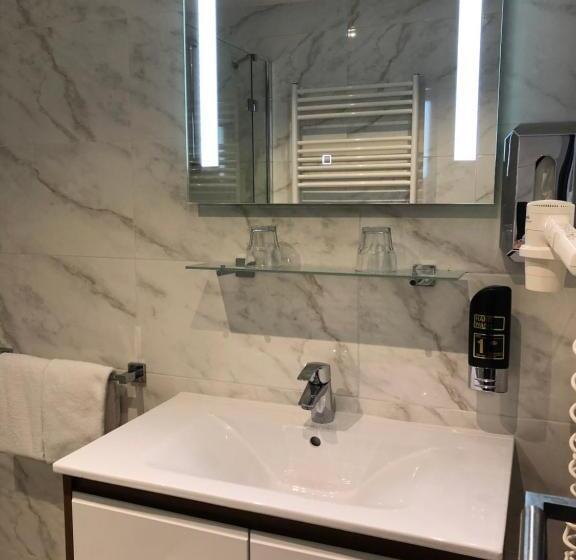 اتاق استاندارد, König