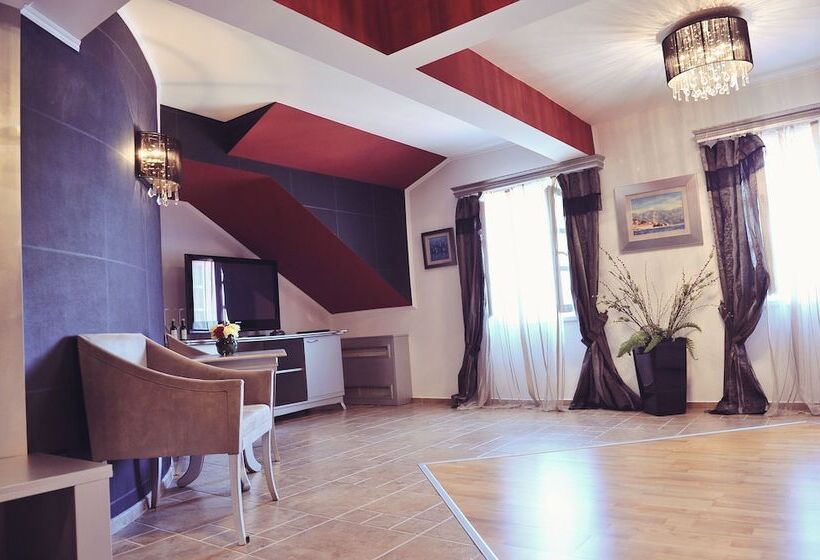 总统套房, Per Astra