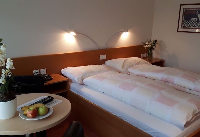 اتاق استاندارد, Schlosswald