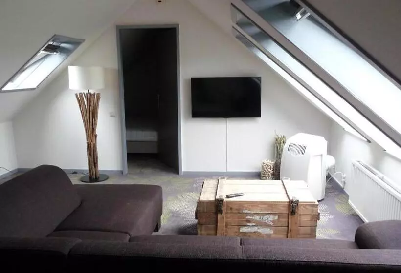 ファミリールーム, Sportsbar & Brasserie Dorhout Mees