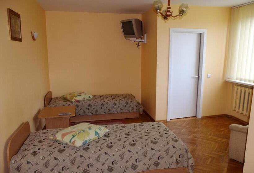 اتاق استاندارد, Turnė Guest House