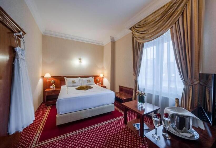 غرفة ديلوكس, Waldinger