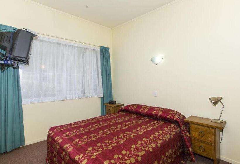 Апартаменты 2 Спальни, Fernhill Motor Lodge