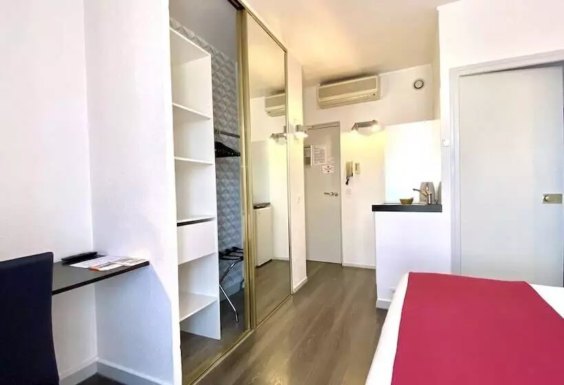 スタンダードスタジオ, Boulogne Residence