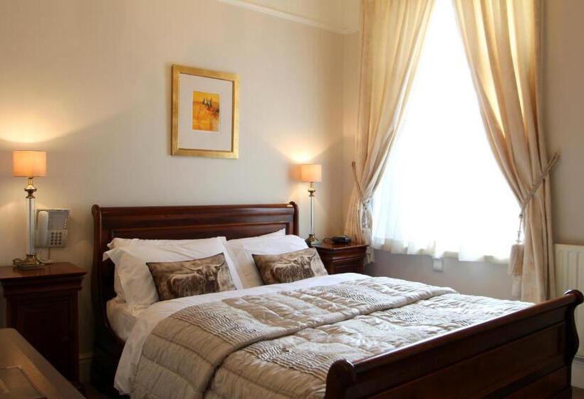 标准间, Alexandra Court