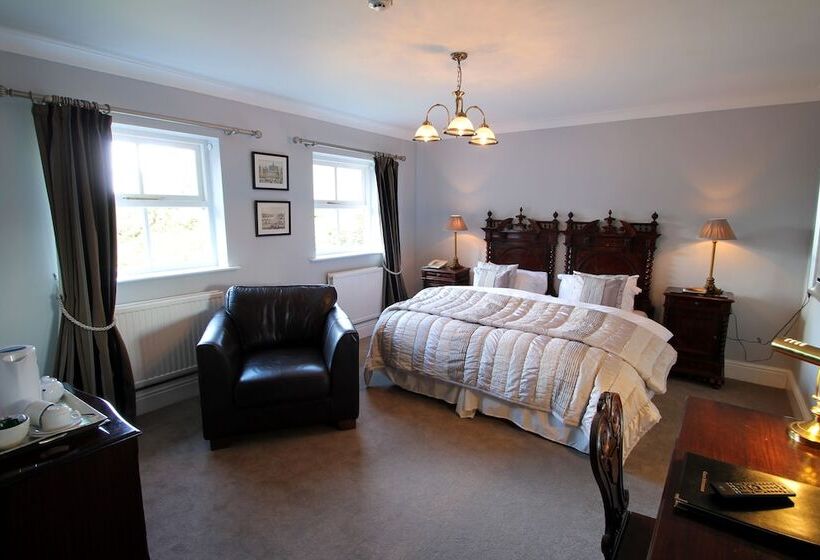 标准间, Alexandra Court