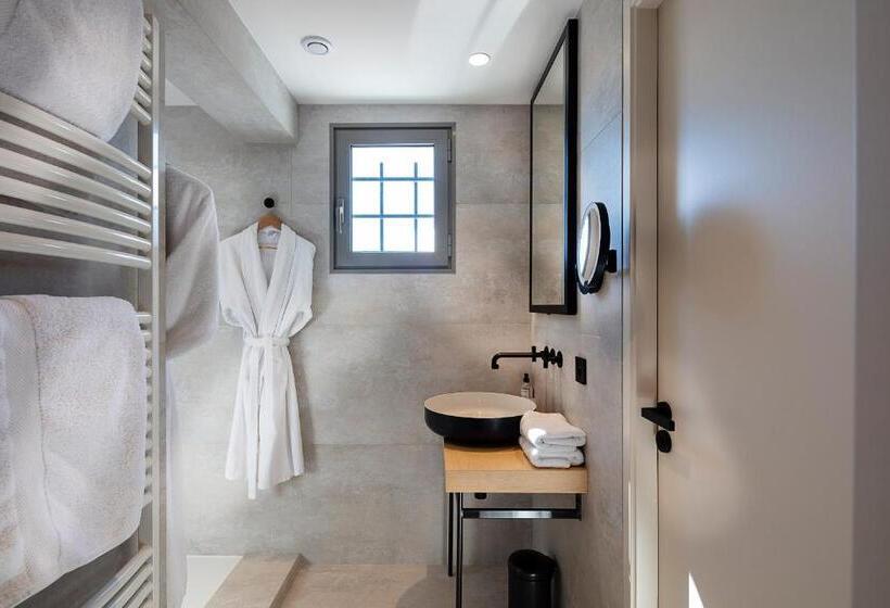 Superior room with lake view, Atmospheres