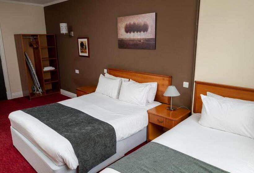 غرفة عائلية, Bridge Inn By Greene King Inns