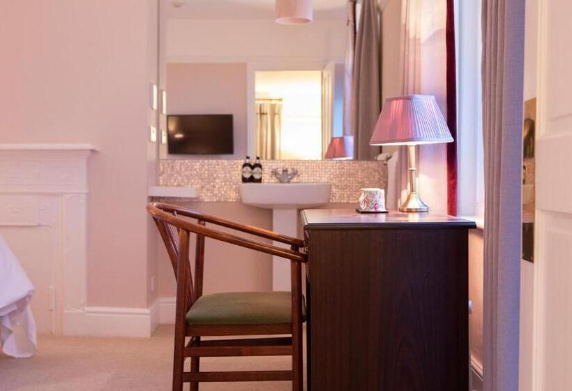 غرفة سوبيريور مطلّة علي الحديقة, Cleeve Hill