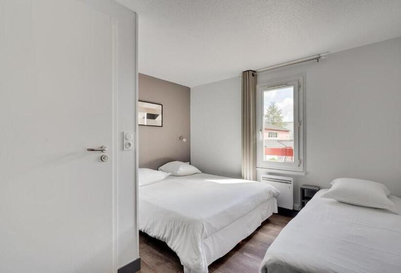 اتاق استاندارد سه نفره, Initial By Balladins Blois