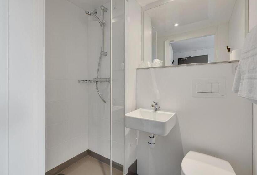 اتاق استاندارد چهار تخته, Initial By Balladins Blois