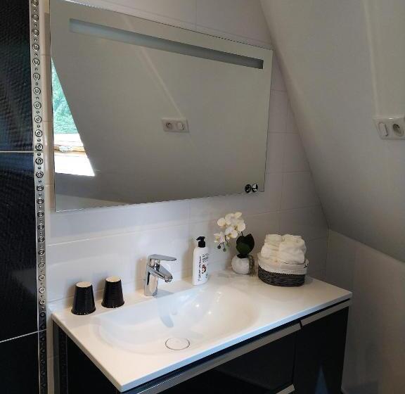 Апартаменты 1 Спальня Вид на Бассейн, La Croix De Vernuche