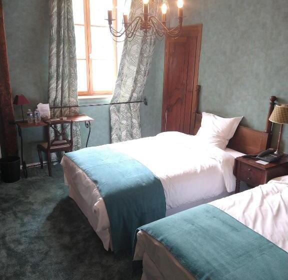 Номер Стандарт, La Croix De Vernuche