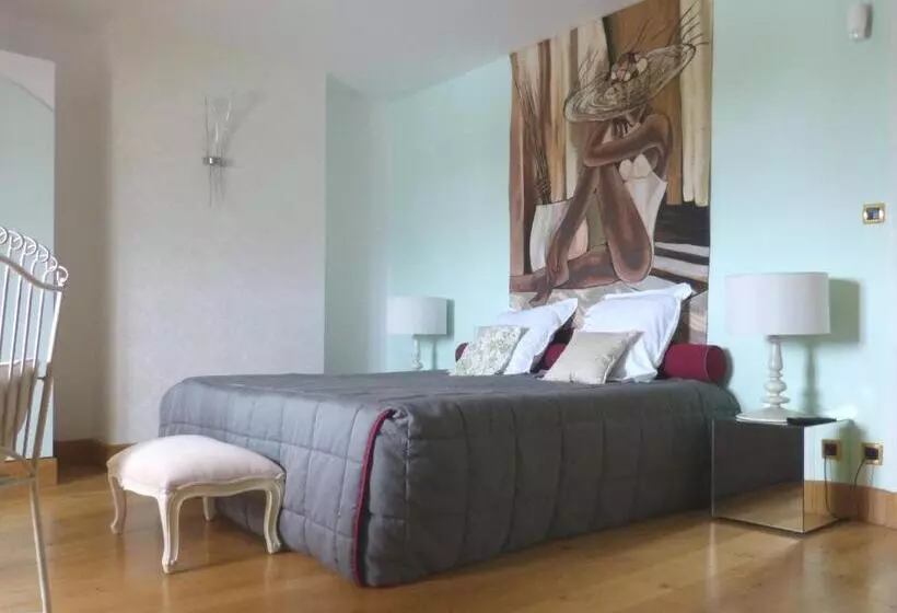 スタンダードルーム, Logis Hôtel Le Relais Louis Xi