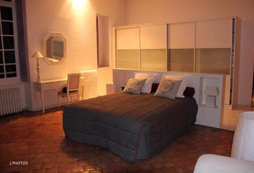 غرفة برستيج, Logis Hôtel Le Relais Louis Xi