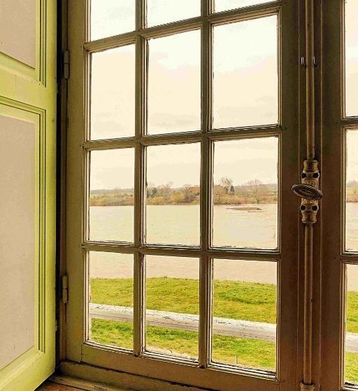 غرفة برستيج, Logis Hôtel Le Relais Louis Xi