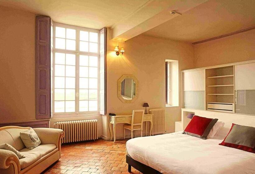 غرفة برستيج, Logis Hôtel Le Relais Louis Xi