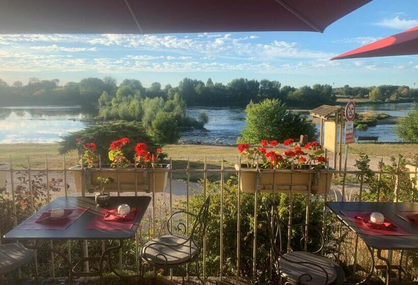 غرفة برستيج, Logis Hôtel Le Relais Louis Xi