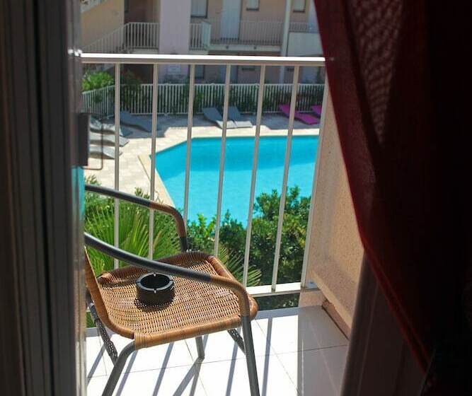 Номер Стандарт с Балконом, Les Grenadines