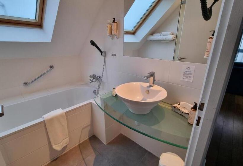 סוויטה, Les Sables Blancs