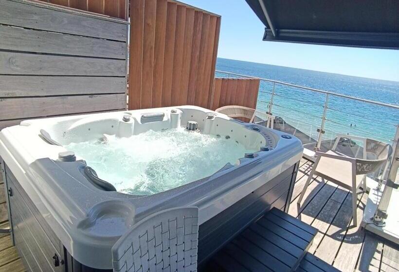 חדר סטנדרט עם ג'קוזי, Les Sables Blancs