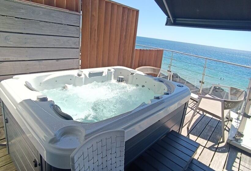 חדר משפחתי נוף לים, Les Sables Blancs