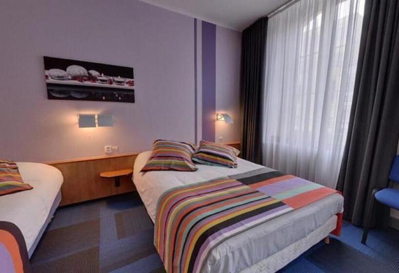 스탠다드 트리플 룸, Logis Hotel De Paris