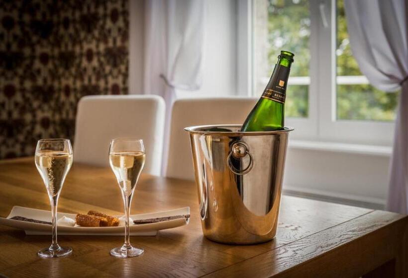 חדר קומפורט, Manoir De Kerhuel De Quimper