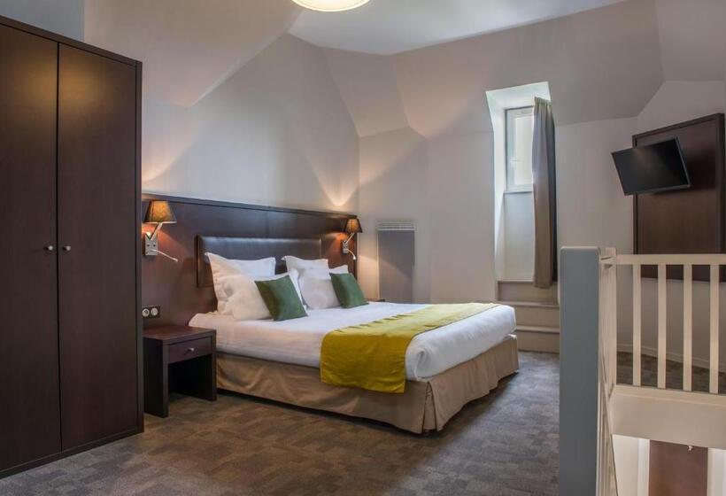 חדר משפחתי, Manoir De Kerhuel De Quimper