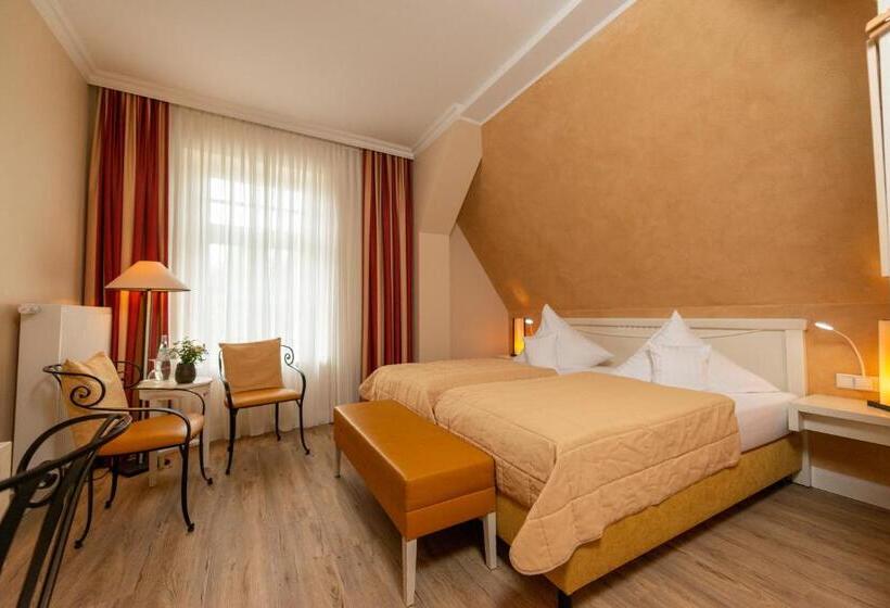 חדר קומפורט יחיד, & Restaurant Alte Schule