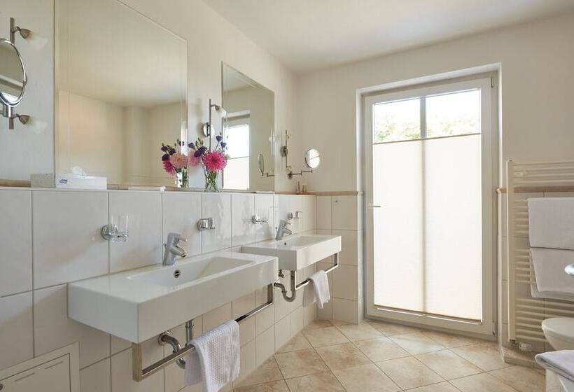 חדר קומפורט, & Restaurant Alte Schule