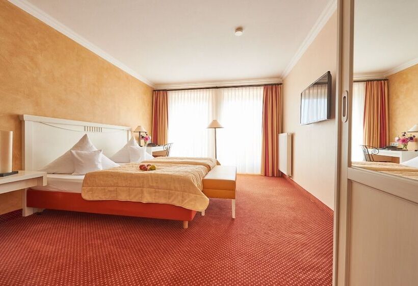 חדר קומפורט, & Restaurant Alte Schule