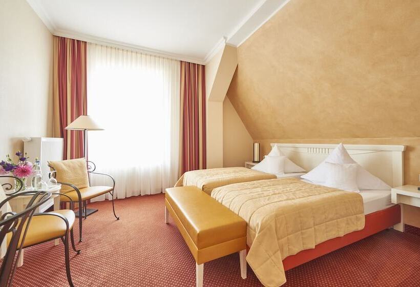 חדר קומפורט, & Restaurant Alte Schule