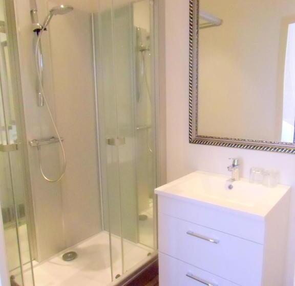 Номер Стандарт Трехместный, Hôtel De La Providence