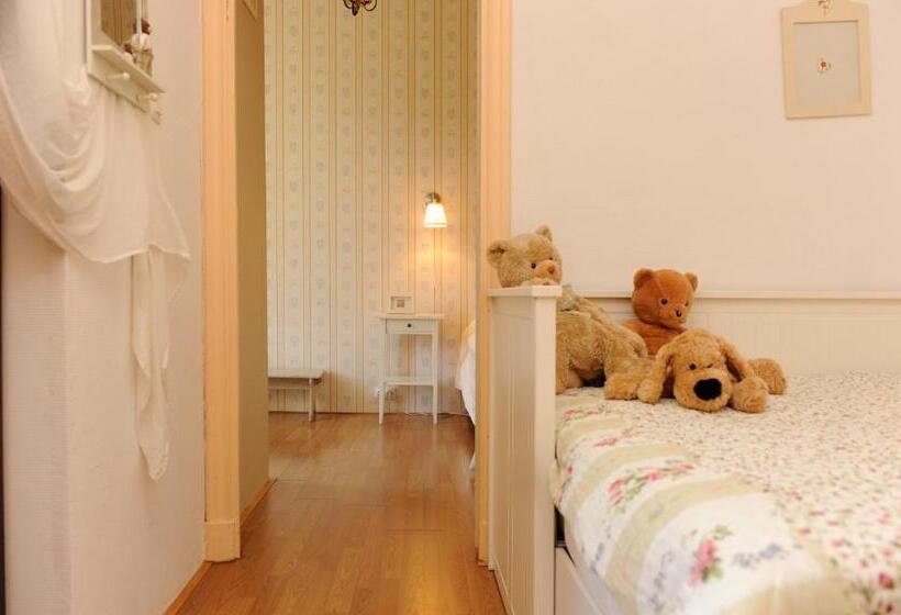 Номер Стандарт Трехместный, Hôtel De La Providence