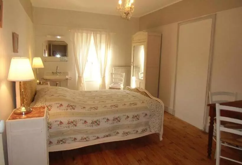 浴室共有のエコノミールーム, Hôtel De La Providence