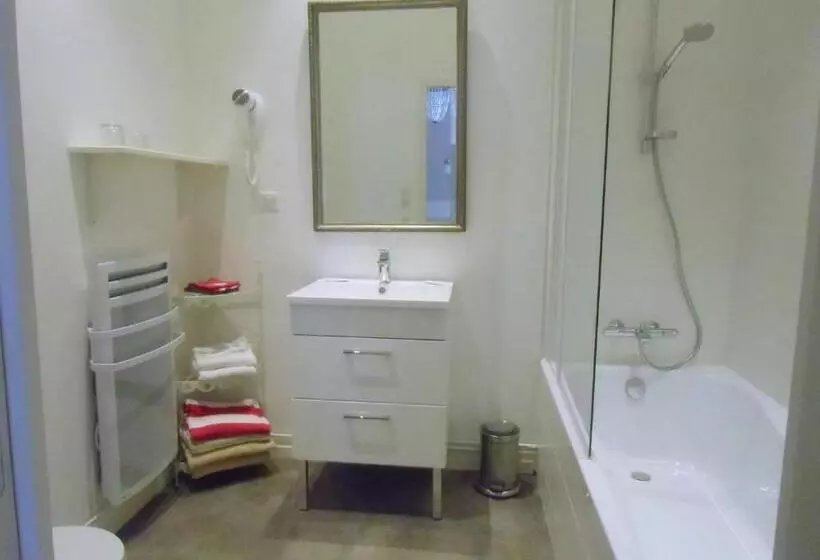 スーペリアの４人部屋, Hôtel De La Providence
