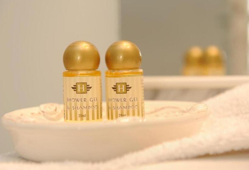 غرفة سوبيريور رباعية, Hôtel De La Providence